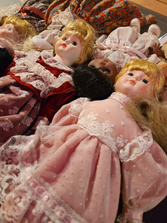 Spooky Haunted Doll Painting (10/16)